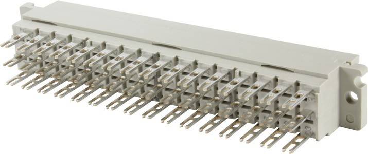 Eine Reihe paralleler Anschlüsse auf einer grauen Leiterplatte, die jeweils mehrere metallische Stifte aufweisen, die für elektronische Verbindungen verwendet werden.