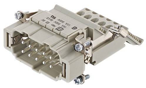 Ein beiger elektrischer Anschluss mit mehreren Metallstiften und Schrauben, der für sichere elektrische Verbindungen in industriellen Umgebungen verwendet wird.