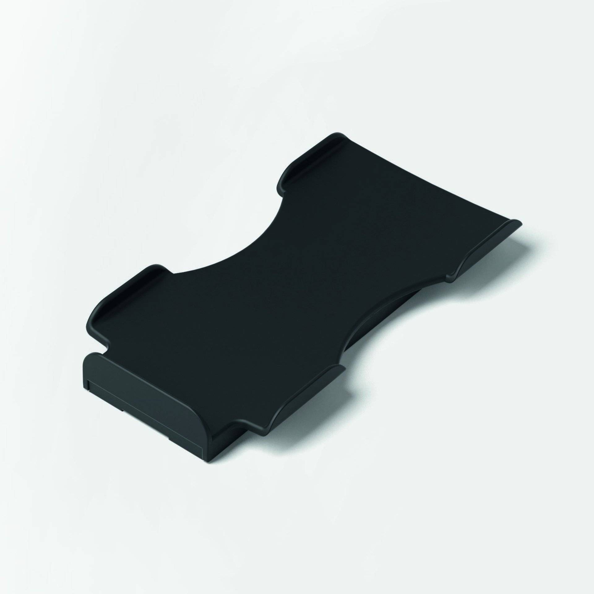 Ein schwarzer, gebogener Kunststoffclip zum sicheren Halten eines schlanken Geräts wie ein Smartphone oder Tablet, mit einem einfachen, minimalistischen Design.