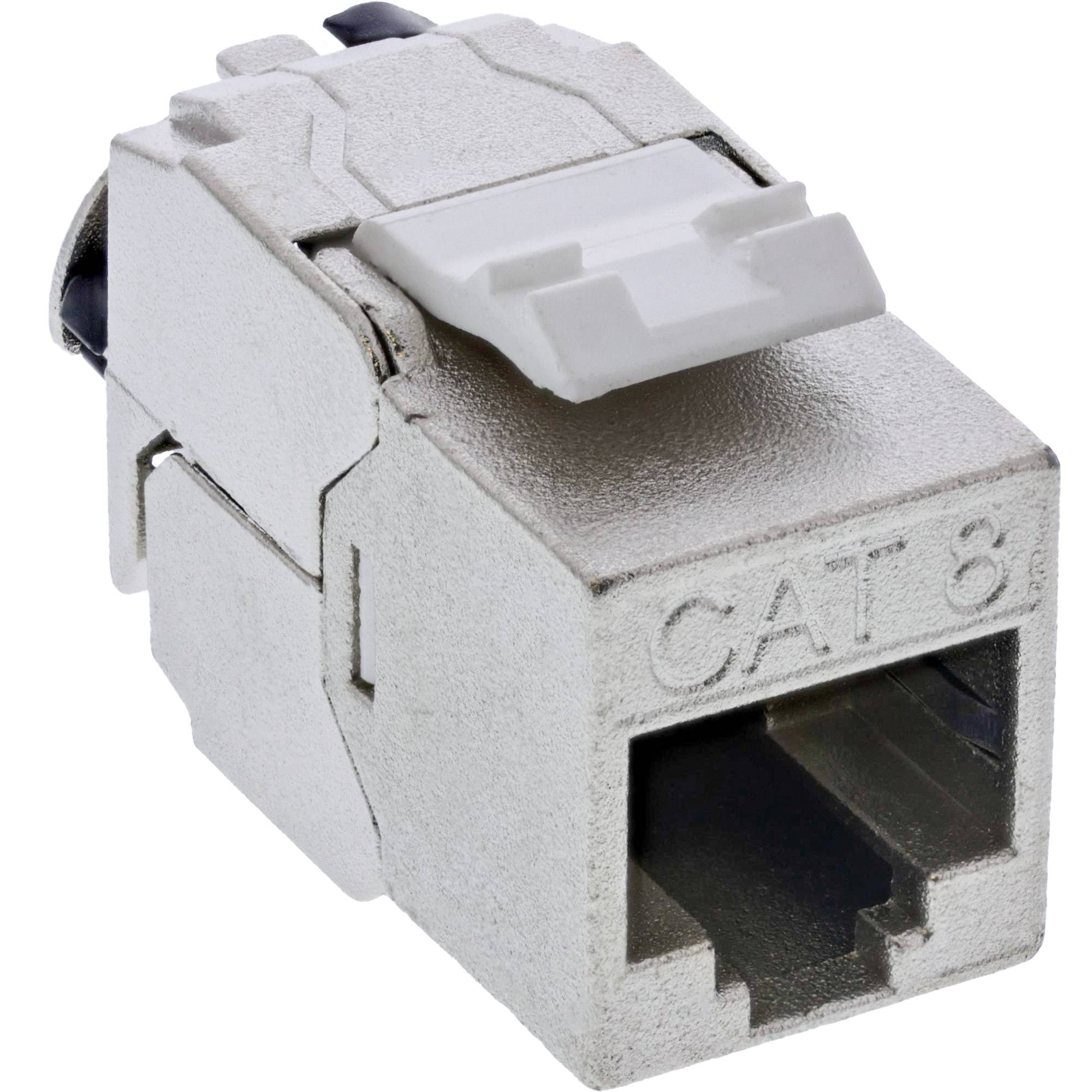 Metall-CAT-8-Ethernet-Keystone-Buchse mit RJ45-Anschluss und weißem Clip, isoliert auf weißem Hintergrund dargestellt.