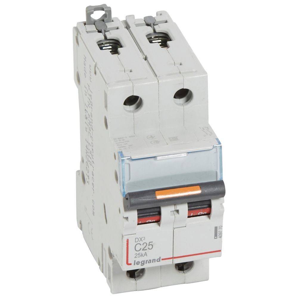 Doppelpol-Schutzschalter mit der Bezeichnung 'C25' und 'legrand', entwickelt zum Schutz elektrischer Stromkreise vor Überlastung und Kurzschluss.