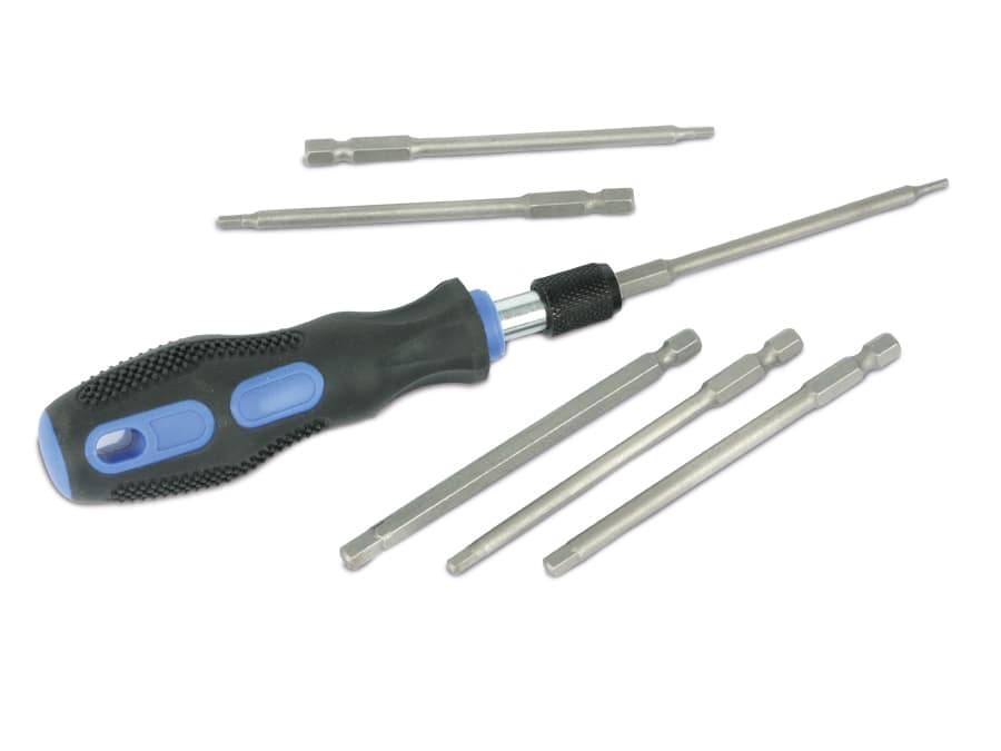 Ein schwarz-blauer Schraubendrehergriff mit austauschbarem Bit, umgeben von sechs verschiedengroßen austauschbaren Schraubendreherbits.