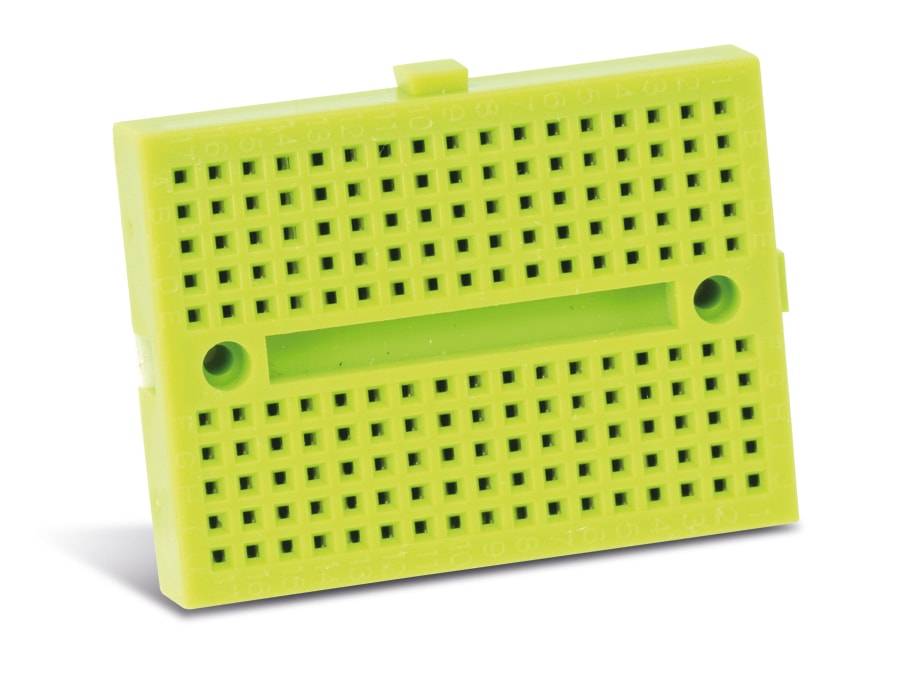 Ein schwarzes Stromkabel mit einem runden Stecker an jedem Ende; ein Stecker hat eine rote Bande, die anzeigt, dass er für elektronische Verbindungen bestimmt ist.