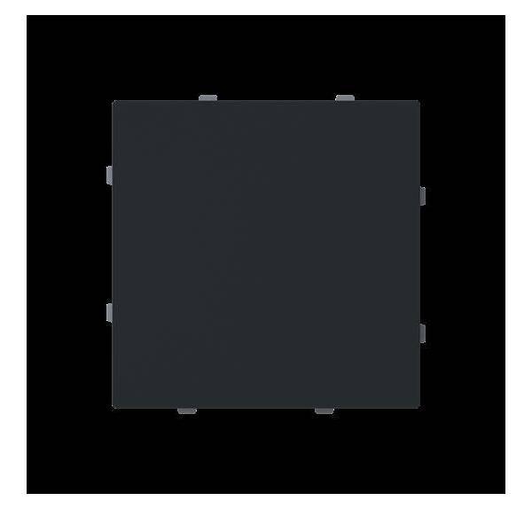 Ein schwarzes quadratisches Objekt mit kleinen Klammern an den Kanten, zentriert auf einem schwarzen Hintergrund.