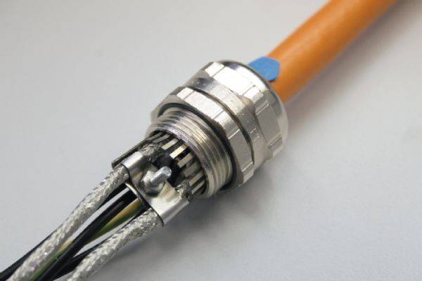 50 Stk. Pflitsch Kabelverschraubung bgSS 225ms16-12