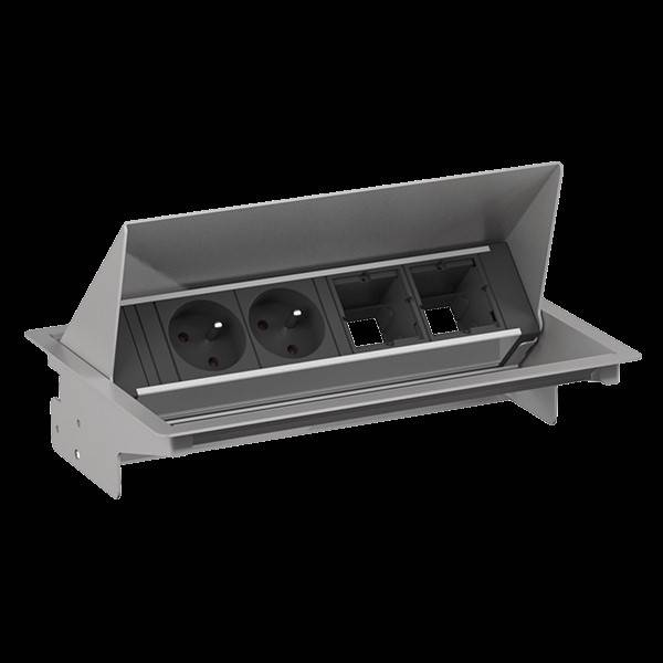 Versteckte Schreibtischsteckdose mit zwei europäischen Stromsteckplätzen und drei leeren Anschlüssen für Netzwerk- oder Multimediaverbindungen, mit silberfarbener Gehäuseverkleidung.
