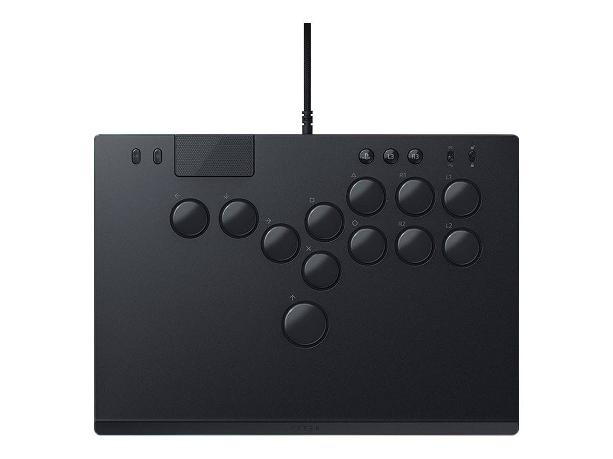 Draufsicht eines schwarzen Fight-Stick-Arcade-Controllers mit Joystick, Action-Buttons und oben montiertem Kabel auf weißem Hintergrund