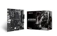 ASRock A520M Mainboard neben seiner Einzelhandelsverpackung auf weißem Hintergrund dargestellt.