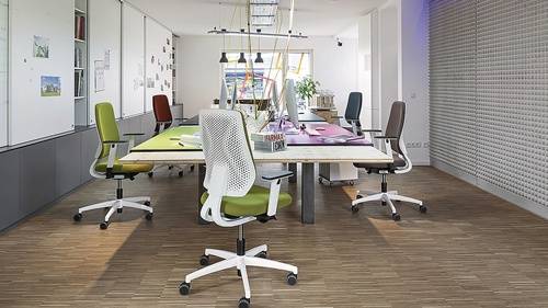 Dauphin HumanDesign Group GmbH & Co. KG Bürodrehstuhl m.Synchr.-Techn.schwarz/schwarz 390-510mm 7639_SLP3