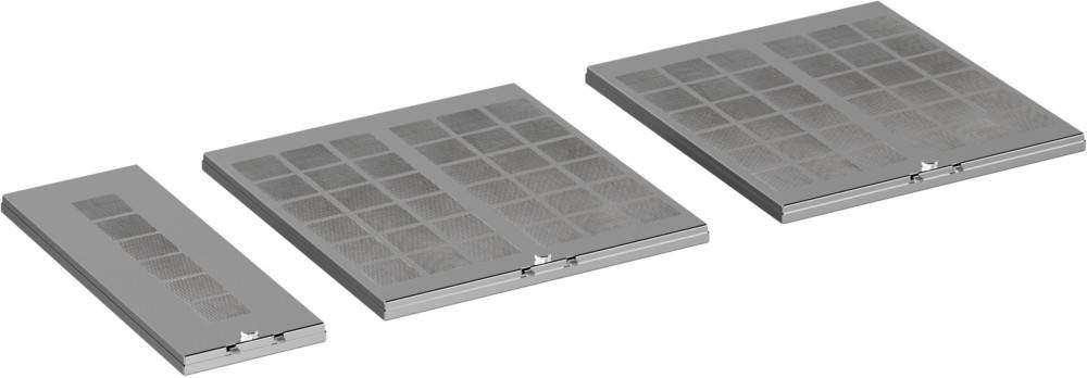 Zwei rechteckige Metallfilter mit Gittermuster, geeignet für Küchenabzugssysteme oder Luftreinigungsgeräte.