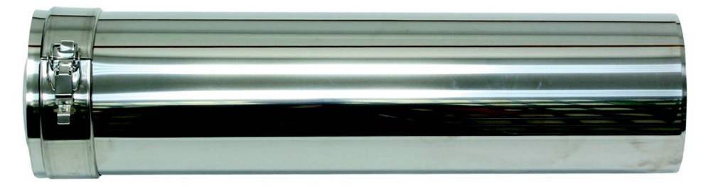 Eine metallische Silberröhre mit einer glänzenden, glatten Oberfläche, die horizontal vor einem weißen Hintergrund liegt.