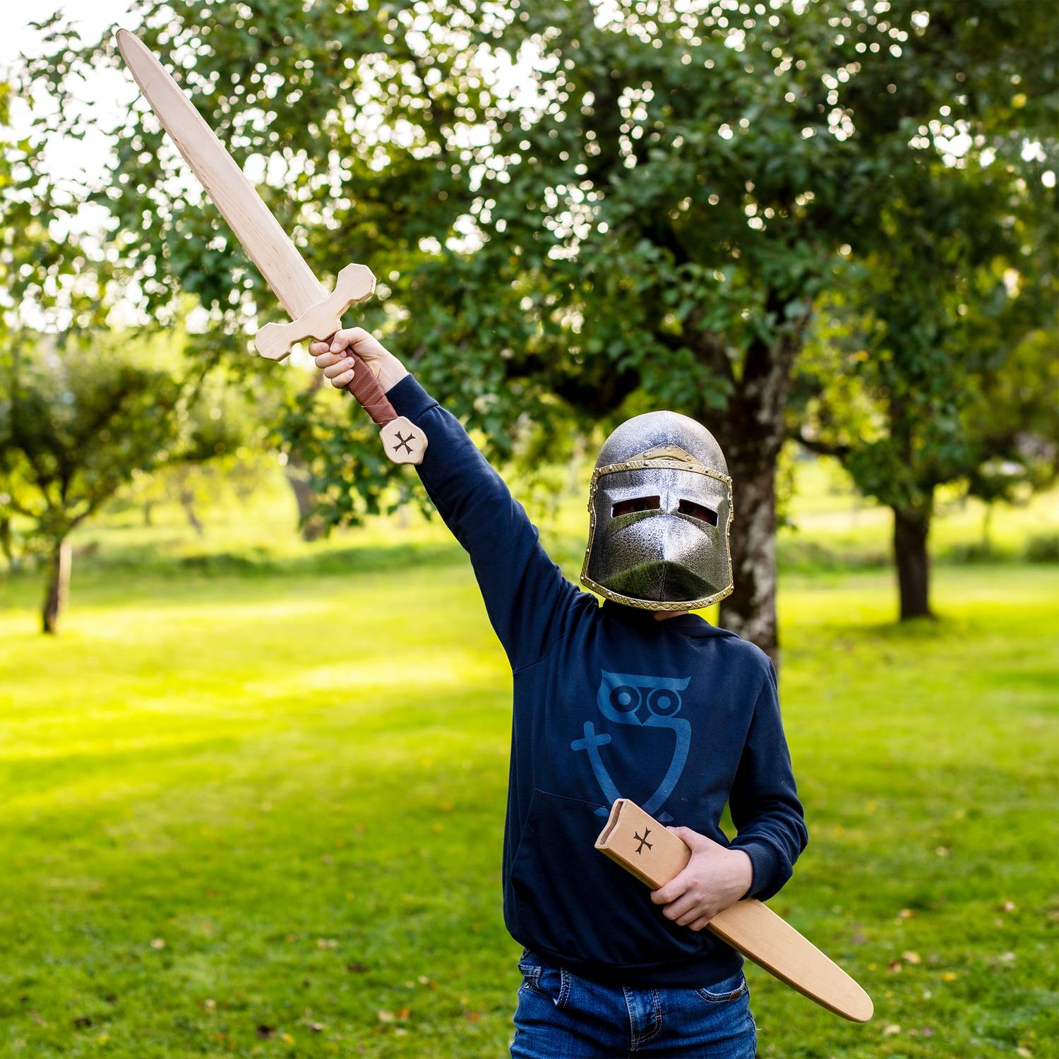 BestSaller 1423 Helm Hundsgugel mit beweglichem Klappvisier für Kinder, Kunststoff, silber/gold