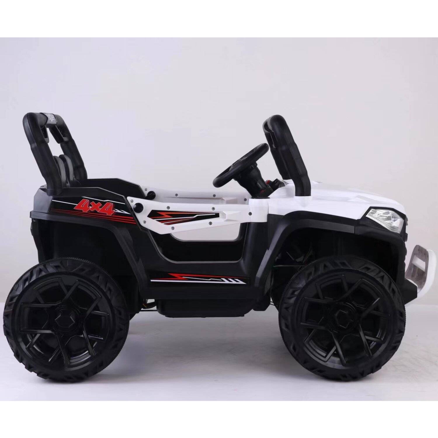 ATV Elektroauto mit 2,4G R/C MP3 Rocking Funktion 2x 6V 4Ah-Akku Weiß