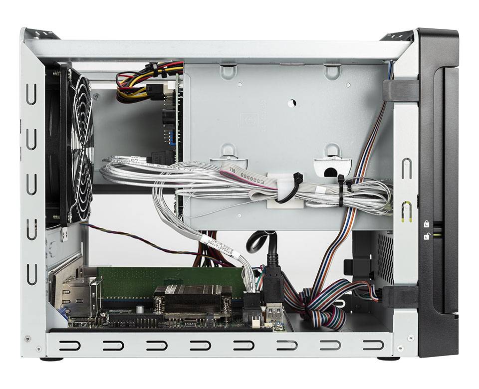 bluechip SERVERline T10302s Cube, Intel® Atom® C3558 Prozessor / 2.20 GHz, 16 GB DDR4, 960 GB SSD, 4 x Gigabit Ethernet