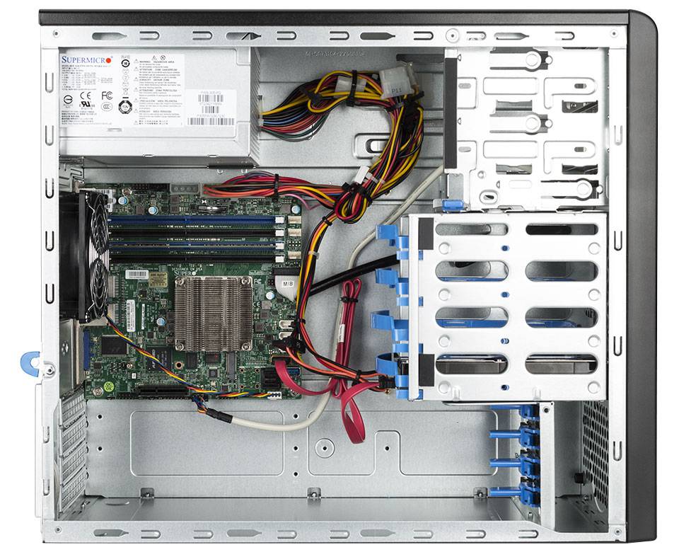 bluechip SERVERline T10301s Tower, Intel® Atom® C3558 Prozessor / 2.20 GHz, 16 GB DDR4, 960 GB SSD, 4 x Gigabit Ethernet