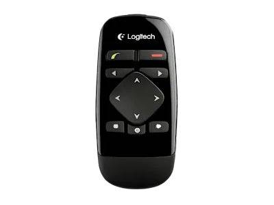 Eine schwarze Logitech-Fernbedienung mit Navigationstasten, Wiedergabe/Pause und Lautstärkeregler.