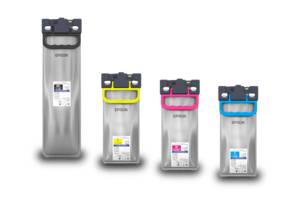 Vier Epson-Tintenpatronen auf schwarzem Hintergrund angezeigt, in verschiedenen Größen mit farbcodierten Kappen: schwarz, gelb, magenta und cyan.