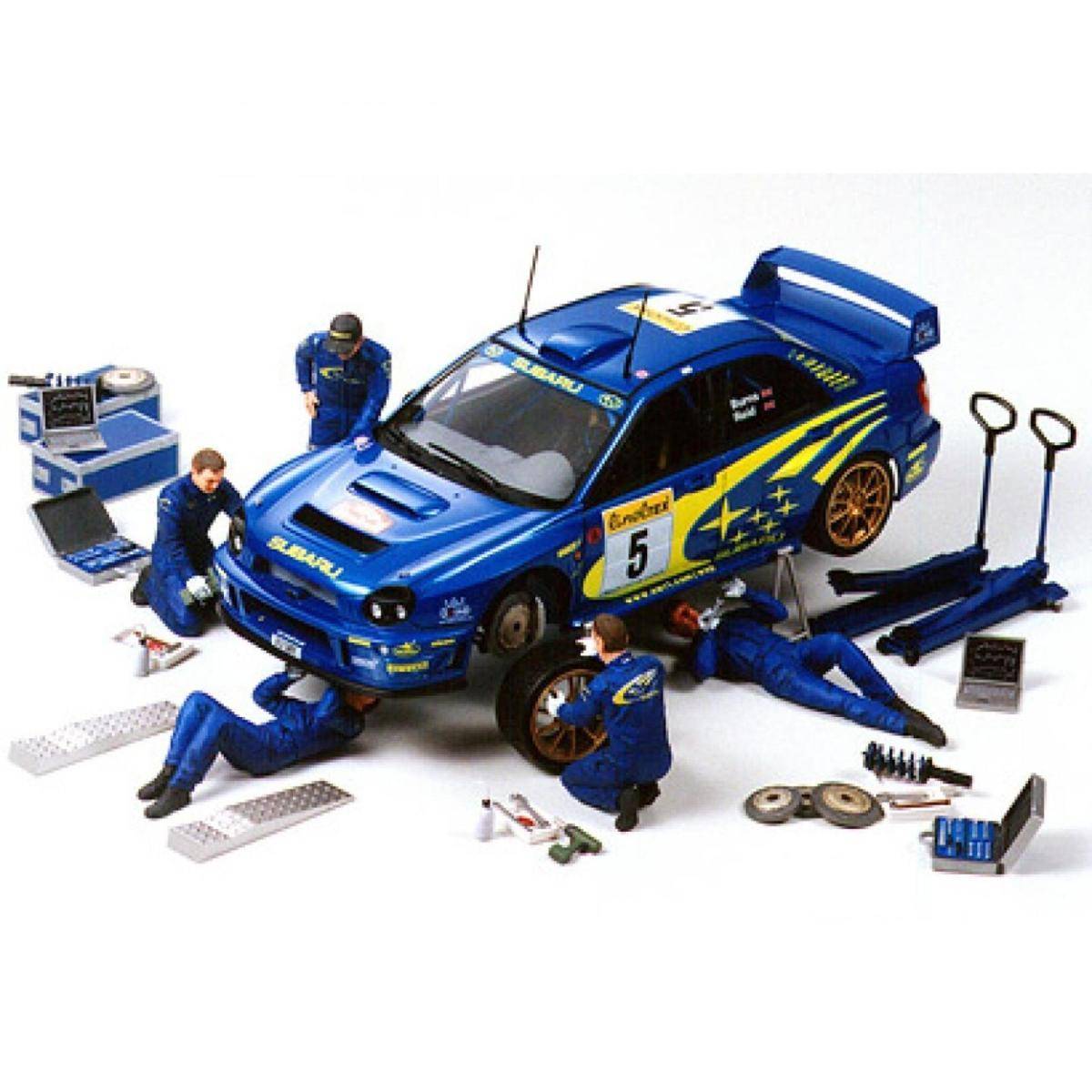 24266 - Modellbausatz,1:24 Figuren-Set Rally Mechaniker (5)