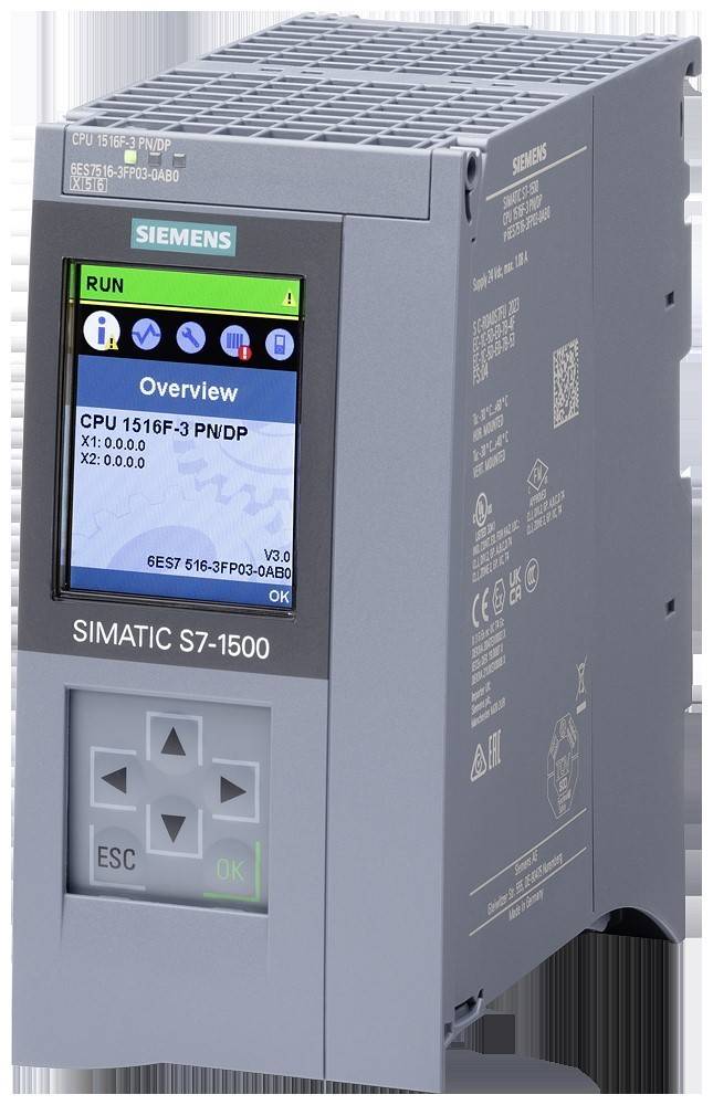 Siemens SIMATIC S7-1500 Systempanel mit einer digitalen Anzeige und Optionen für 'Übersicht', CPU-Informationen und Navigationsschaltflächen.