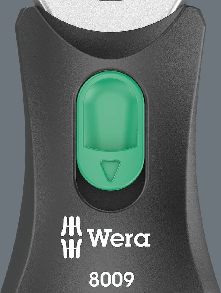 Ein schwarzer Werkzeuggriff mit einem grünen Knopf, der das 'Wera' Logo nahe dem unteren Ende trägt.