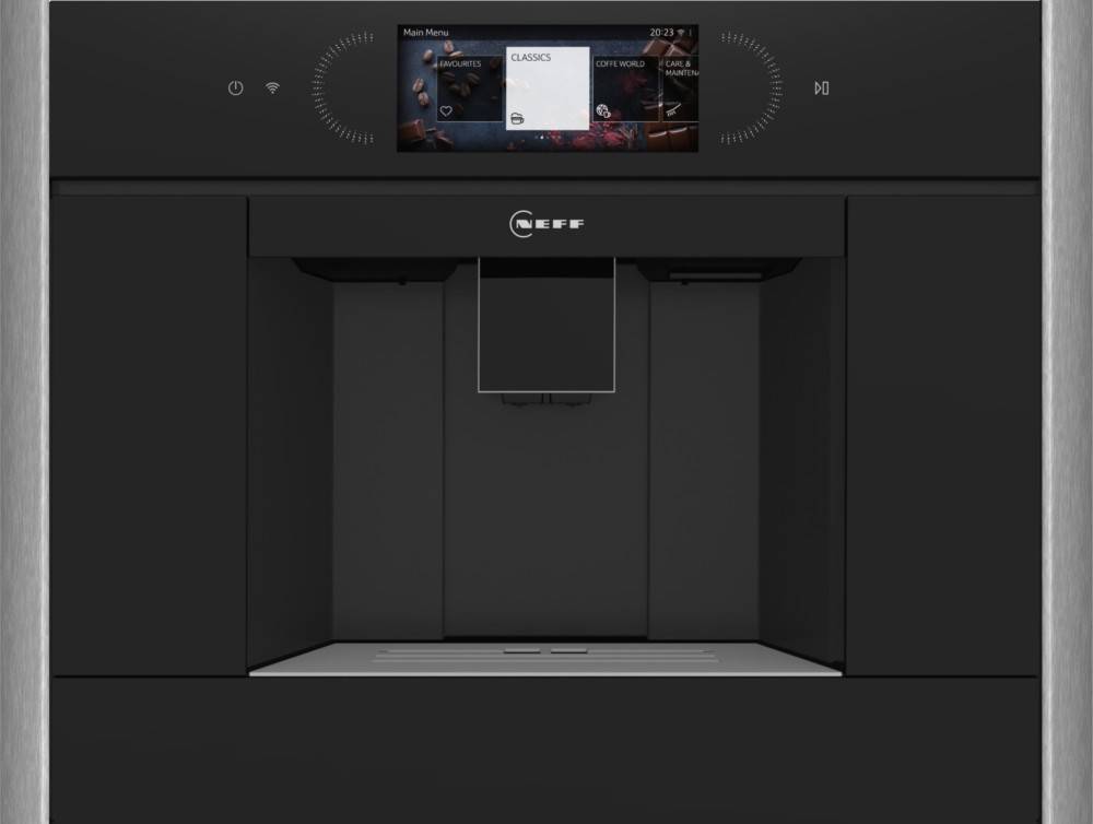 Eingebaute Kaffeemaschine für Schwarzkaffee mit digitalem Bildschirm, der das Menü 