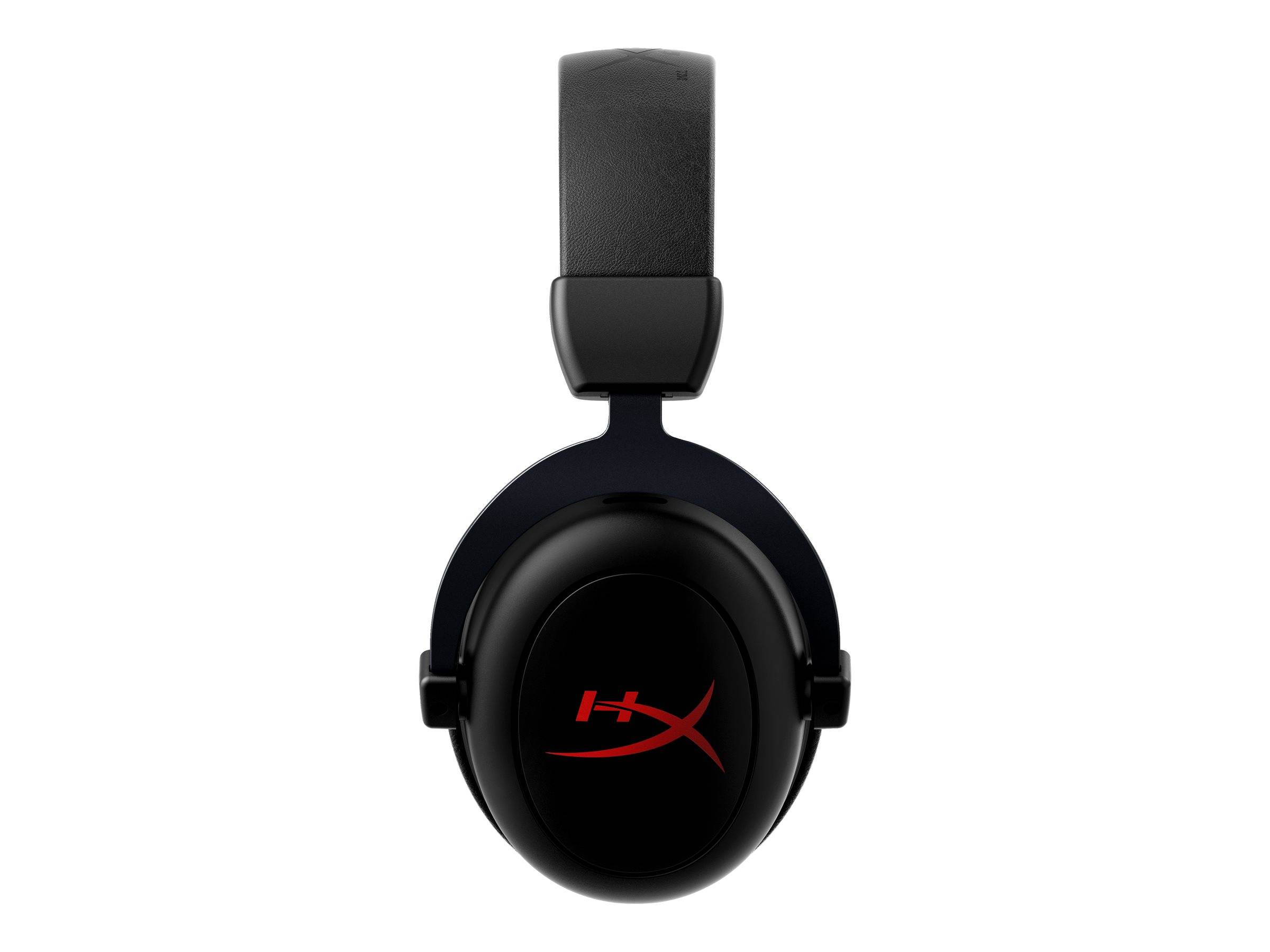 Schwarze Over-Ear-Kopfhörer mit rotem HyperX-Logo auf dem Ohrmuschel, Vorderansicht auf weißem Hintergrund.