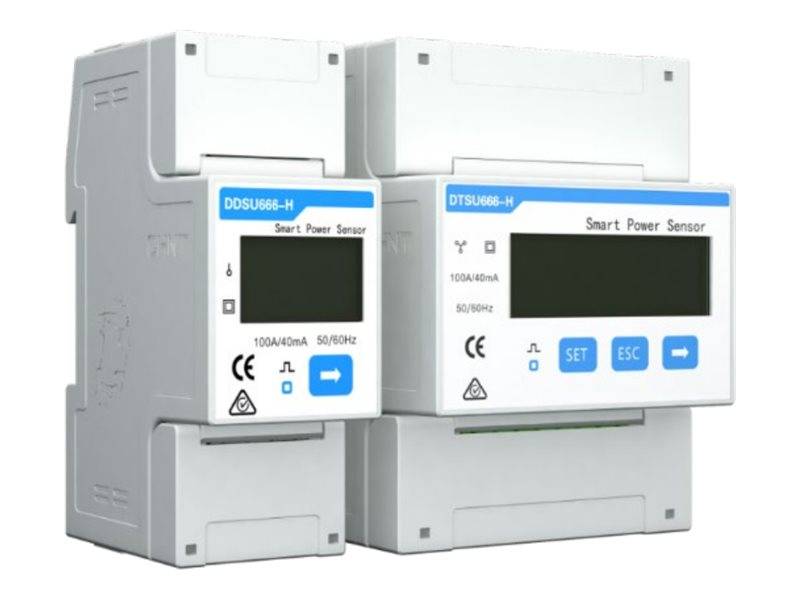 Ein digitaler intelligenter Leistungssensor, Modell DDSU666-H, mit Tasten für 'SET' und 'ESC'. Er zeigt elektrische Messungen auf einem Display.