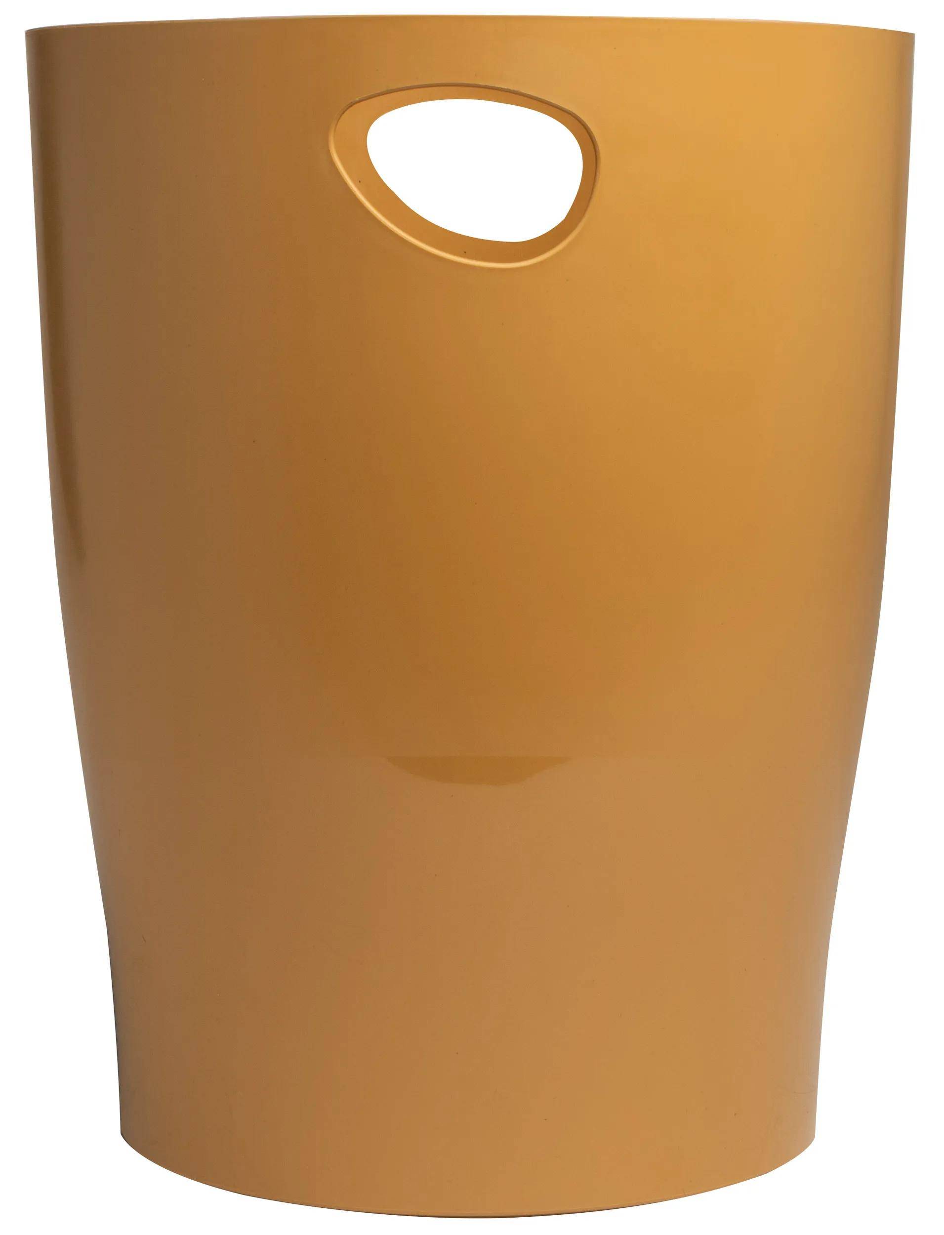 Eine hohe, zylindrische, ockerfarbene Vase mit einer breiten, gerundeten Öffnung, die eine glatte Oberfläche zeigt und das Licht subtil reflektiert.