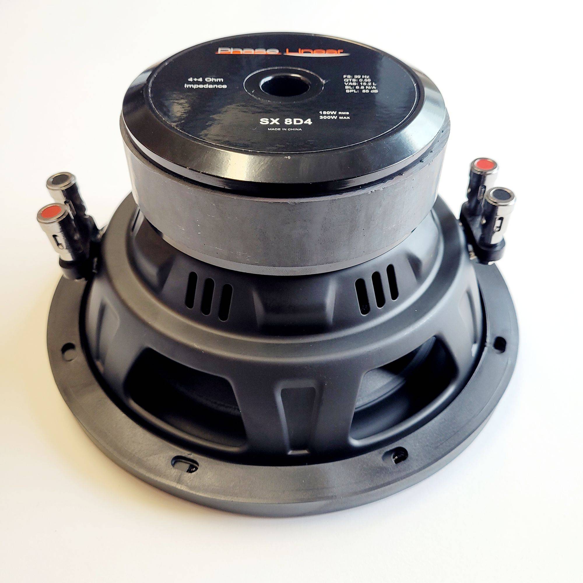 Black Pioneer SX 8D4 Autolautsprecher von hinten gezeigt, mit Metallmagnetgehäuse und Federklemmen auf weißem Hintergrund.