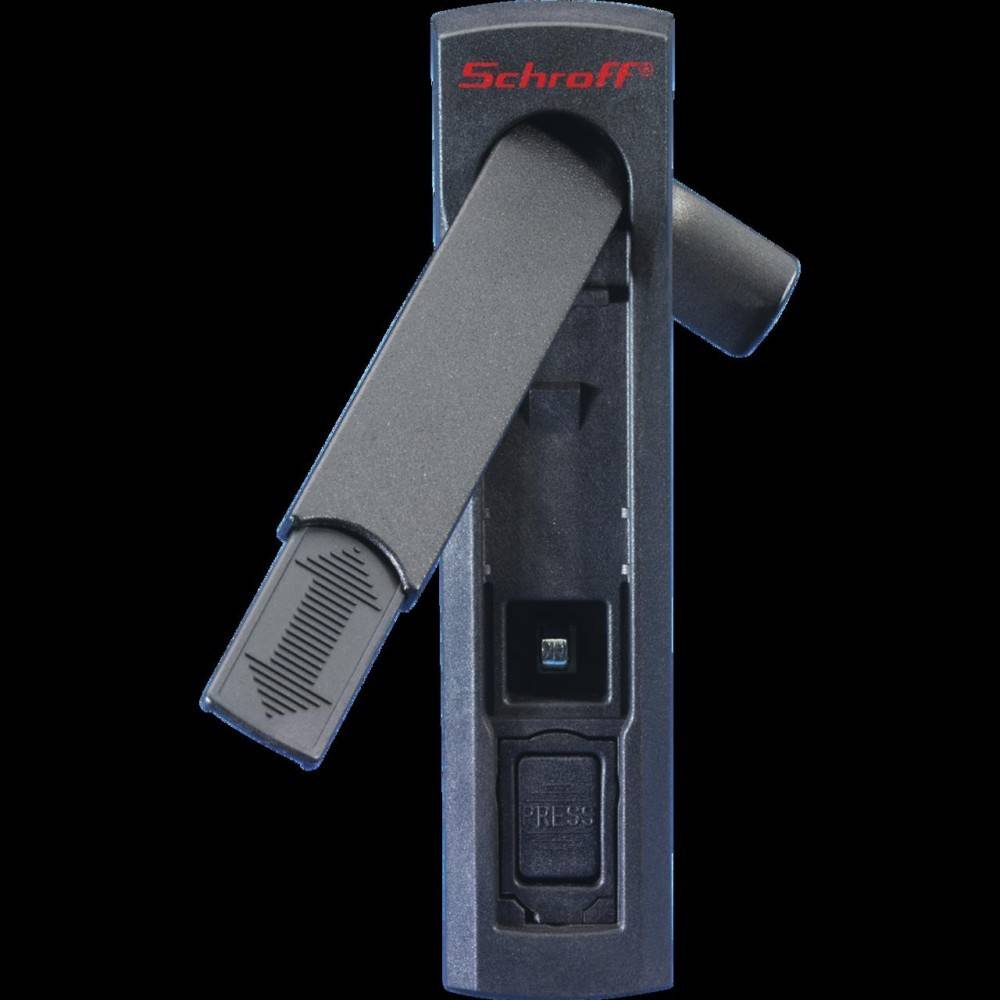 Ein Metallschlossgriff auf einem schwarzen rechteckigen Panel, beschriftet mit 'Schroff'. Der Griff ist teilweise angehoben, mit einem 'Drücken' Knopf darunter.