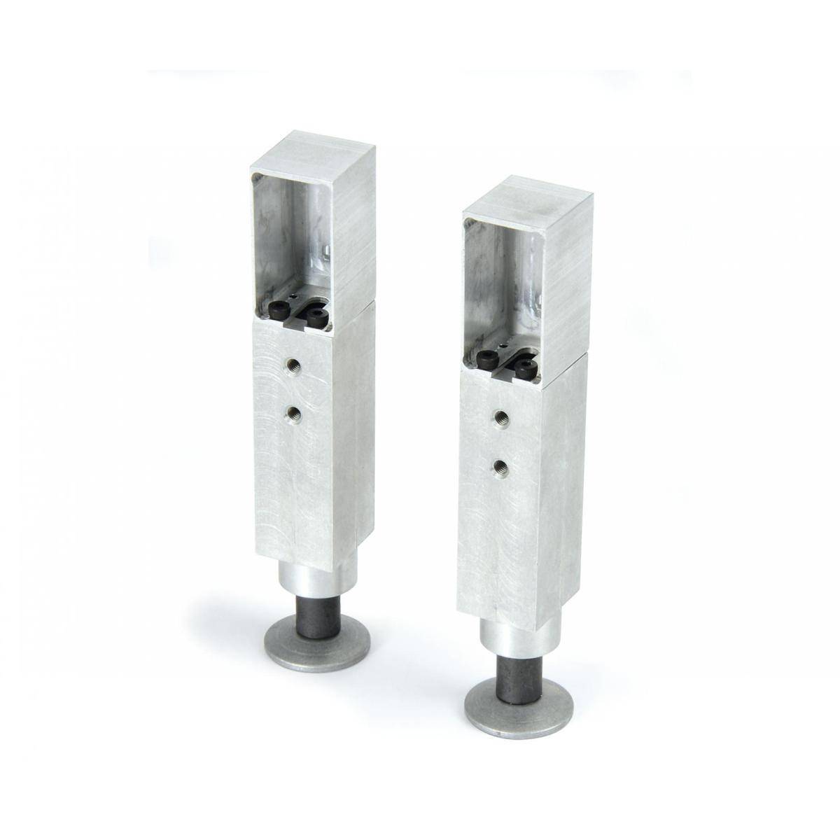 500907218 - Modellbausatz,1:14 E-Stützen (2) Trailer o.Motor