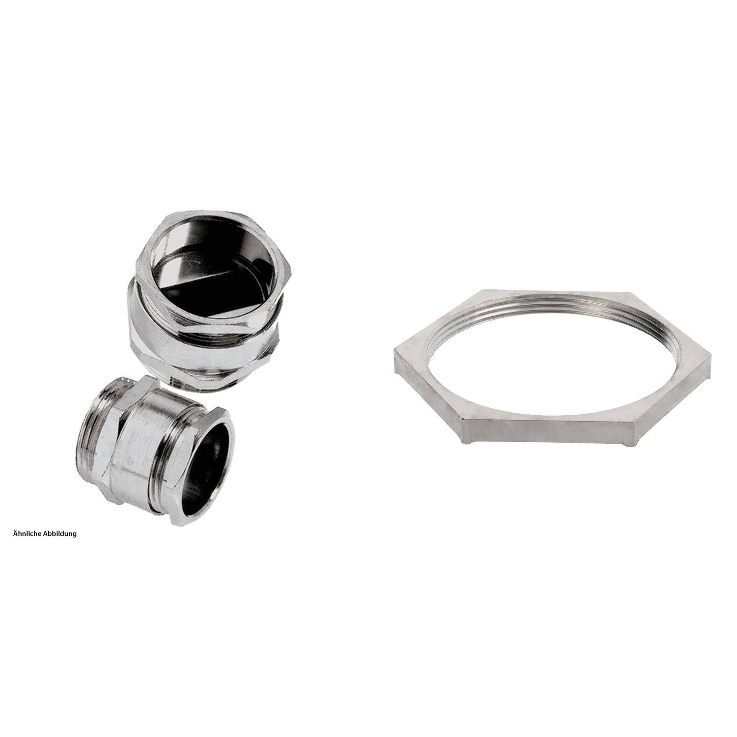 Zwei Metall-Kabelverschraubungen, eine davon in zerlegertem Zustand, die einzelne Komponenten, einschließlich einer sechseckigen Mutter, zeigt.