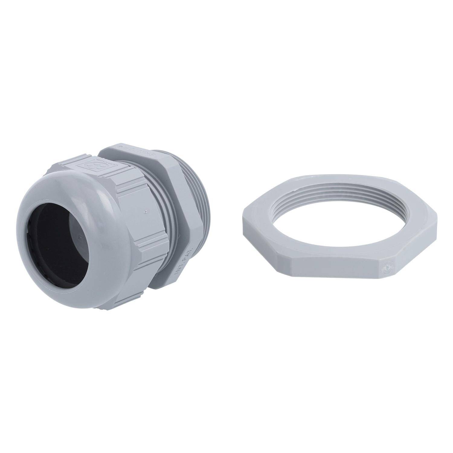 Eine graue Plastik-Kabelverschraubung mit einer separaten Sicherungsmutter, die zum Befestigen von Kabeln durch Gehäusepanels verwendet wird, ist abgebildet.