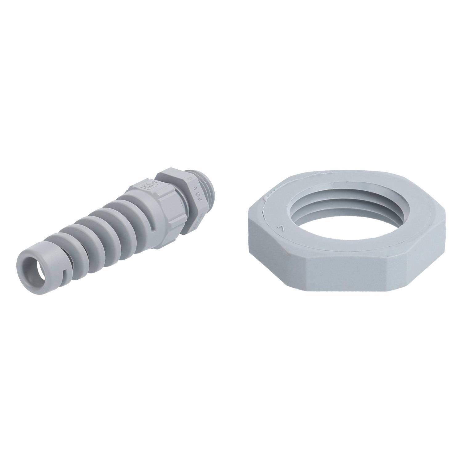 Eine graue Kabelverschraubung mit einer passenden Sicherungsmutter, geeignet zum Sichern und Schützen von Kabeln in elektrischen Installationen.
