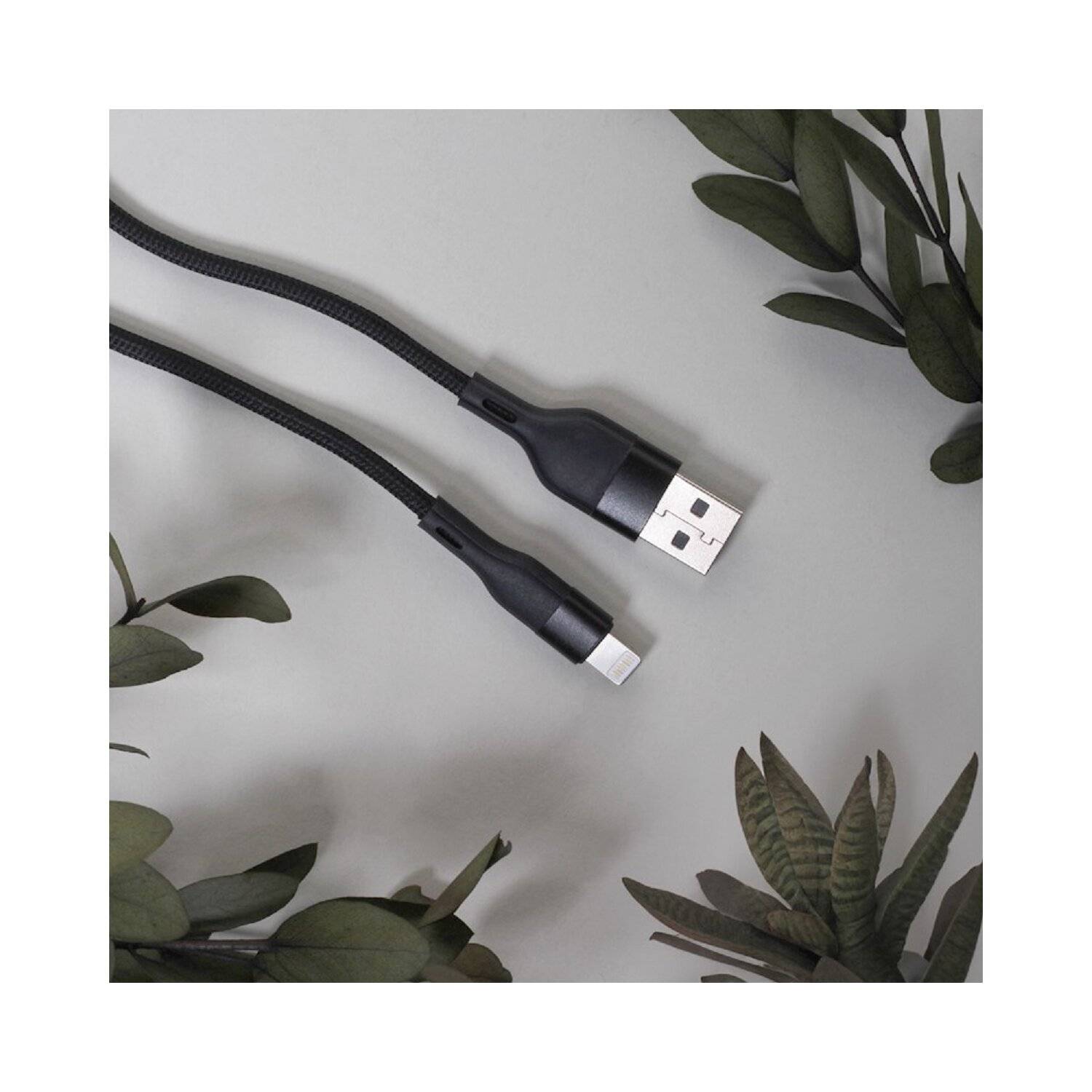 Maxlife MXUC-07 Kabel USB - iPhone1,0 m 2,4A schwarz nylon