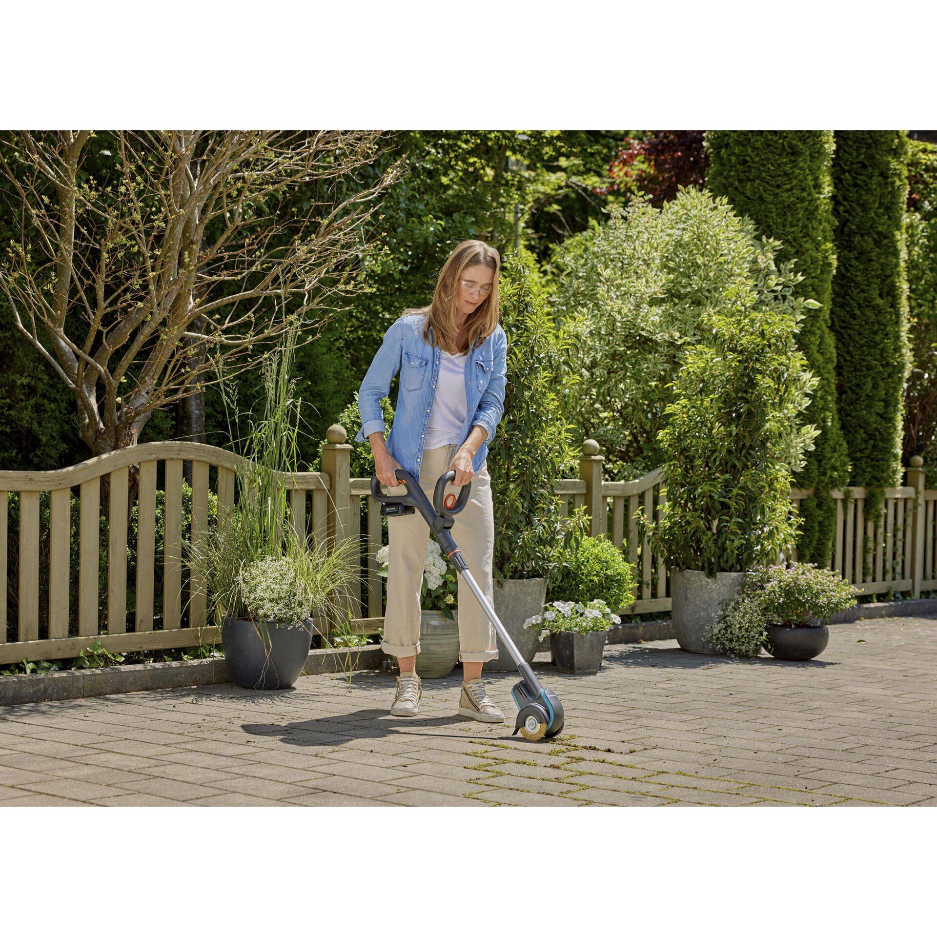 Gardena Akku-Fugenbürste Easy- Weed 1800/18V P4A solo