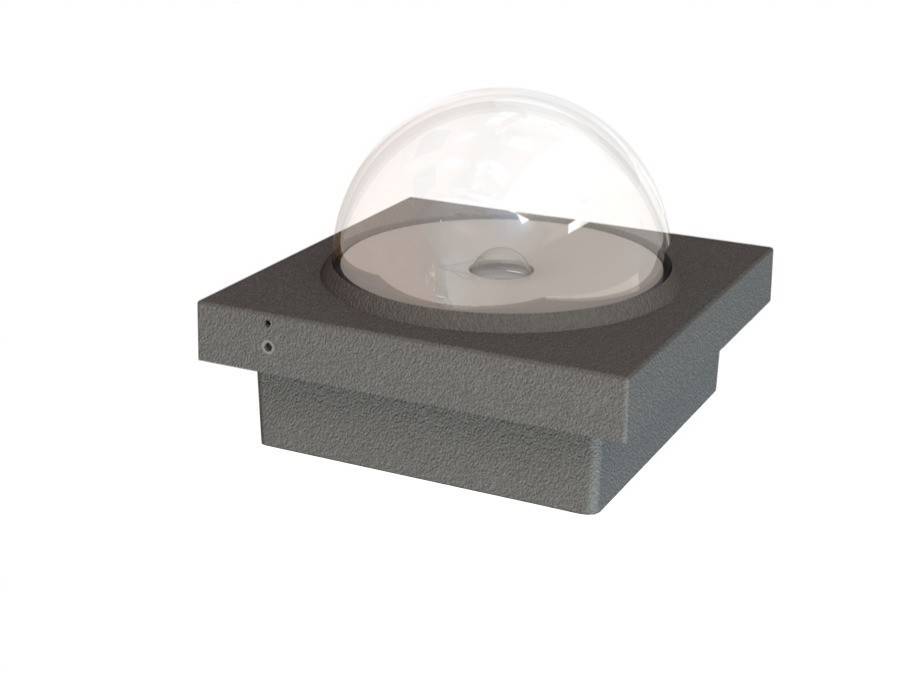 Eine graue, quadratische LED-Wandleuchte mit einer kuppelförmigen transparenten Abdeckung oben, konzipiert für den Außeneinsatz.