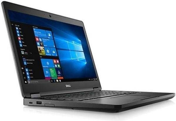 Ein Dell-Laptop, der den Windows-10-Startbildschirm mit verschiedenen App-Symbolen zeigt, aus der vorderen rechten Perspektive betrachtet.