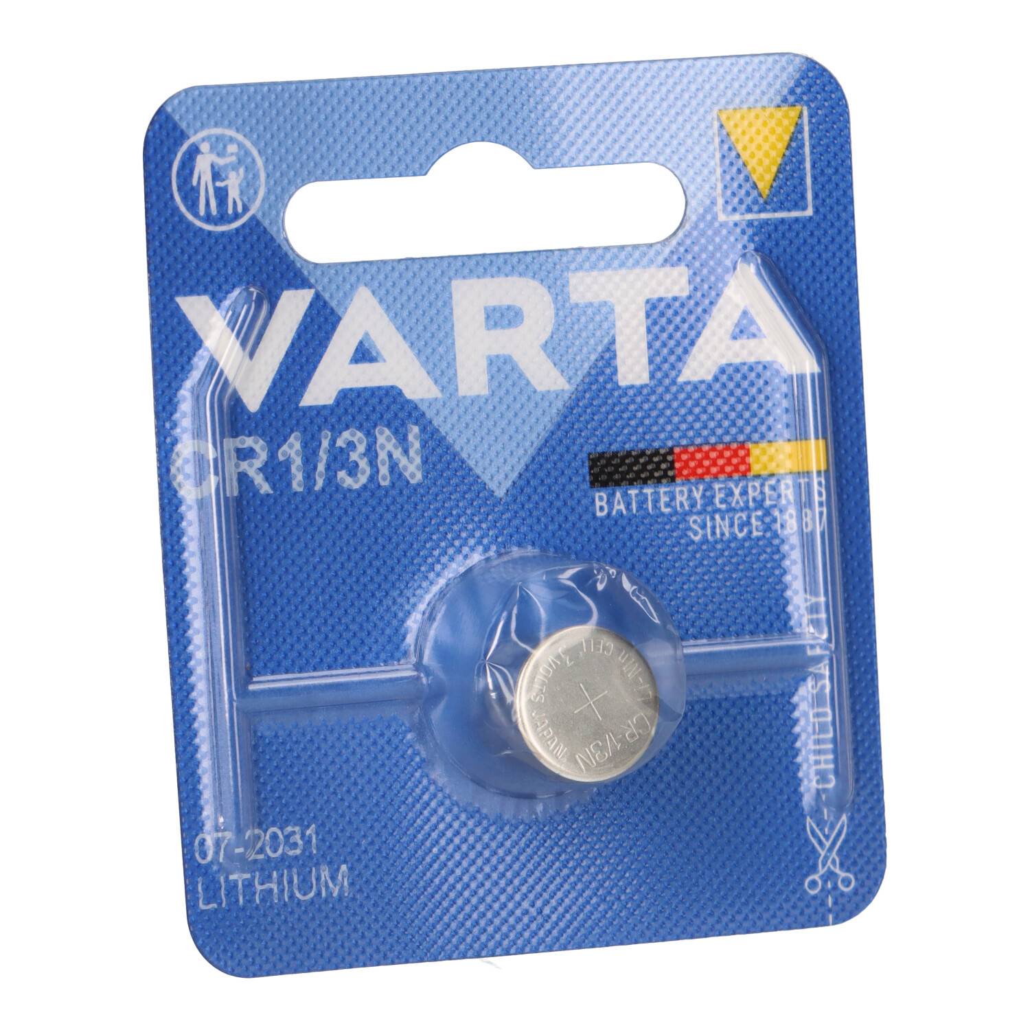 Verpackte Varta CR1/3N Lithium-Knopfzelle in blauer Blisterverpackung.