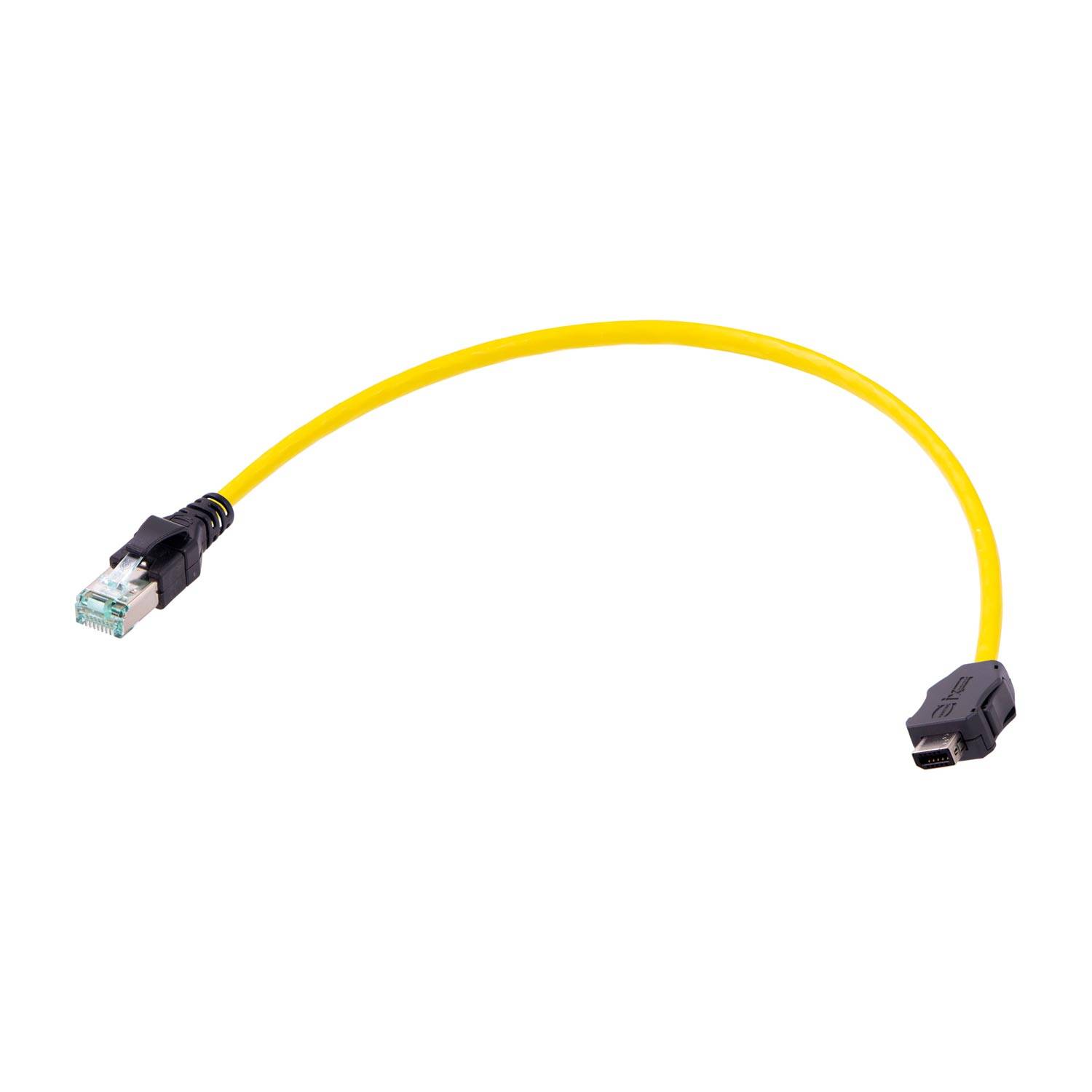 Ein gelbes Netzwerkkabel mit einem RJ45-Stecker auf der einen Seite und einem USB-Stecker auf der anderen Seite, das zum Verbinden von Geräten verwendet wird.