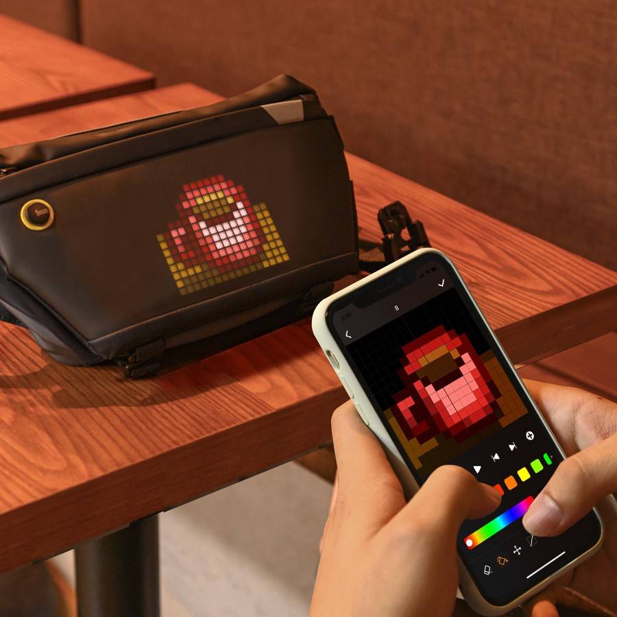 DIVOOM Pixoo Sling Bag Umhängetasche Pixeldisplay