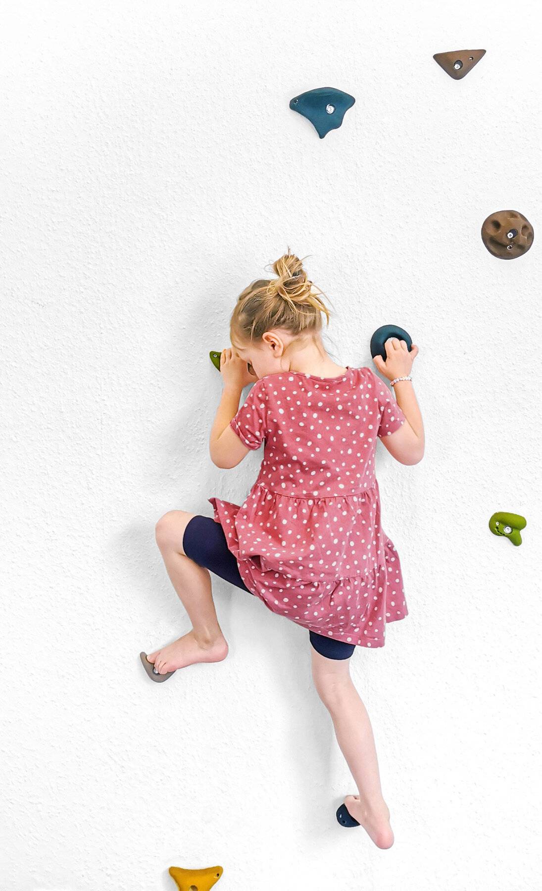 small foot Klettersteine Adventure Bewegungsspielzeug für Kinder, als Kletterwand flexibel nutzbar, ab 3 Jahren, 12311