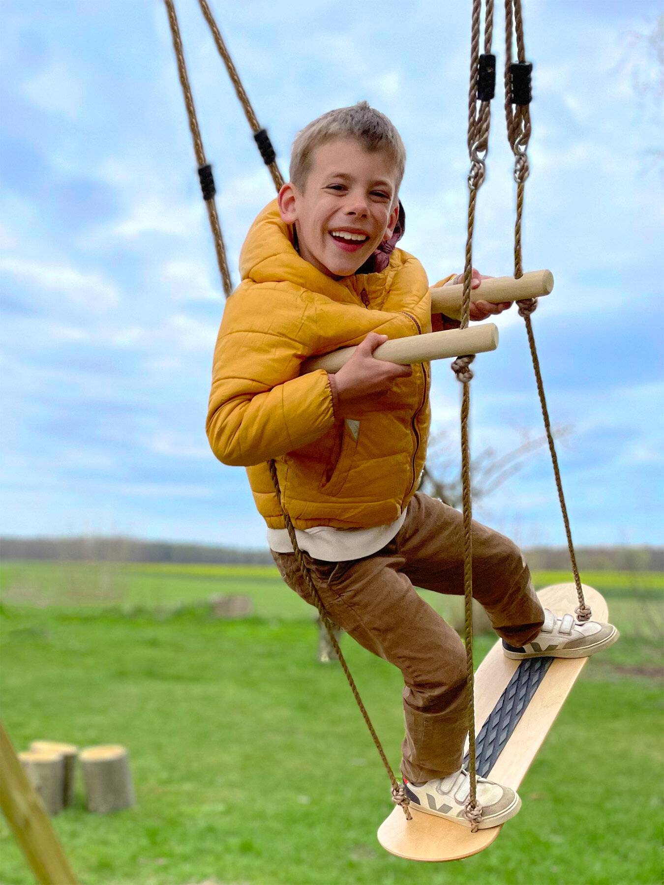 small foot Skateboard-Schaukel aus Holz, zum Schaukeln im Sitzen und Stehen, mit Handgriffen, ab 3 Jahren, 12091
