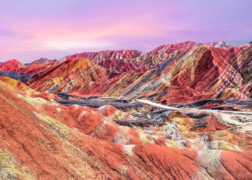RAVENSBURGER Atemberaubende Berge Puzzle: Regenbogenberge, China 1000 Teile