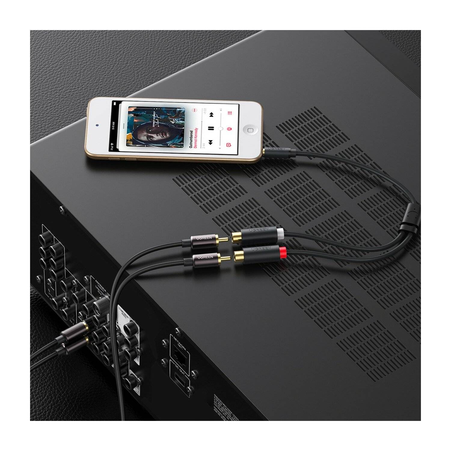 Ugreen Audioadapter Klinke 3,5 mm Stecker auf 2 x RCA Buchse Kabel 0,25 m grau