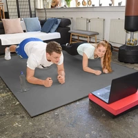 2 cm Dick: 1m² Bodenschutz Fitnessmatte - 4 Sportmatten 50 x 50 cm 2 cm Dick: 1m² Bodenschutz Fitnessmatte - 4 Sportmatten 50 x 50 cm