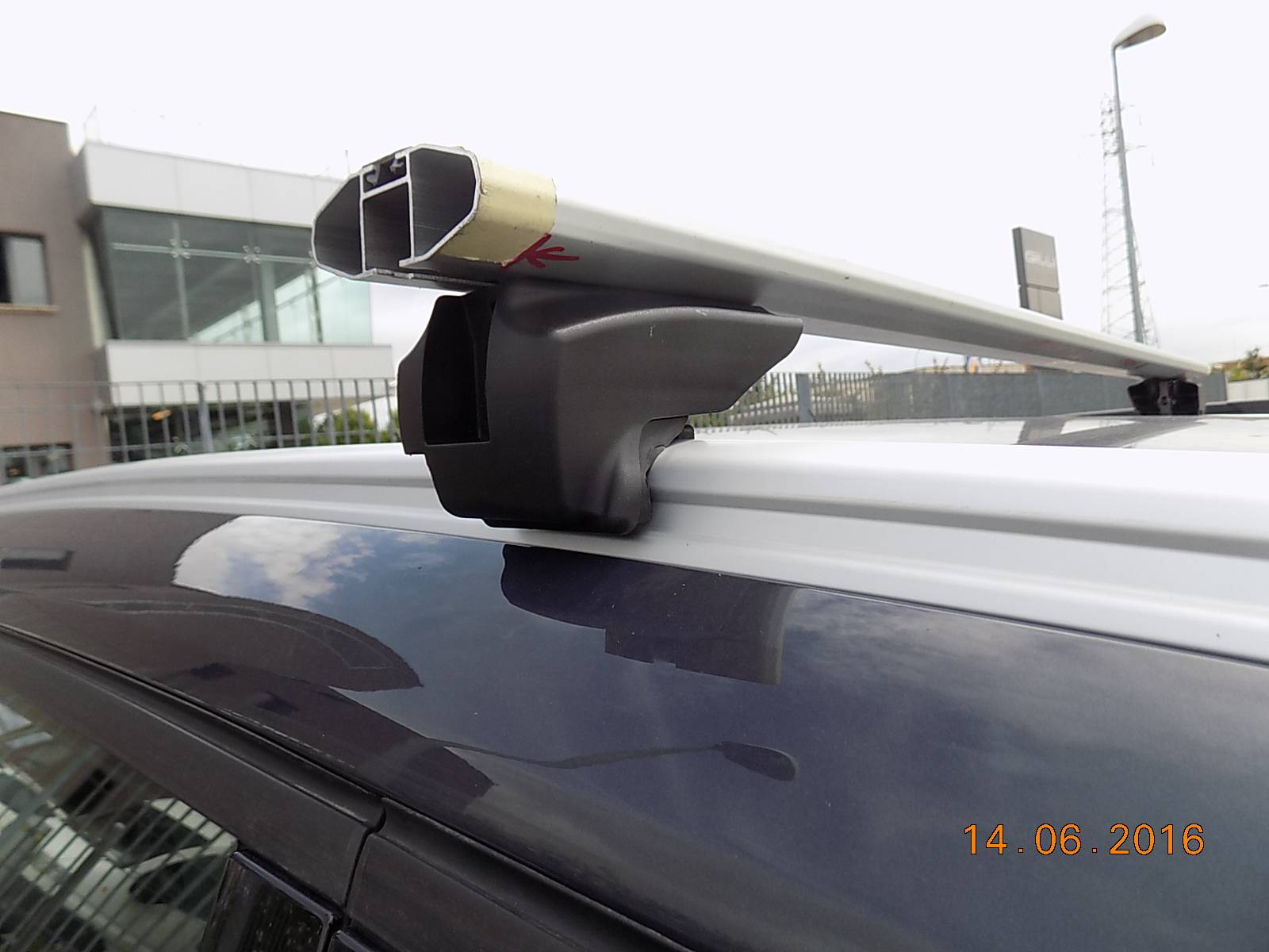 Alu Dachträger Relingträger Lince kompatibel mit für Ford Galaxy 2011-2015 aufliegende Reling