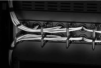 Renkforce RF-3525040 48,30cm (19'') Netzwerkschrank-Kabelführung 2 HE 360° drehbare Kabelführungsbügel Schwarz