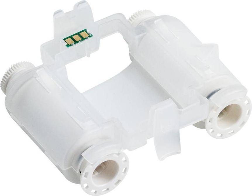 Weiße Kunststoff-Wasserfilter-Patrone mit zwei Schlauchstutzen und einem kleinen elektronischen Chip auf der Oberseite, auf einfachem Hintergrund dargestellt.