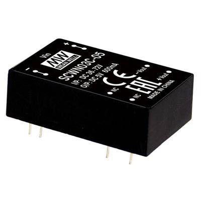 Schwarzes rechteckiges PCB-Strommodul mit vier Anschlüssen und aufgedruckten Spezifikationen auf der Oberseite, gekennzeichnet mit SCW05C-05 mit CE- und EAC-Markierungen.